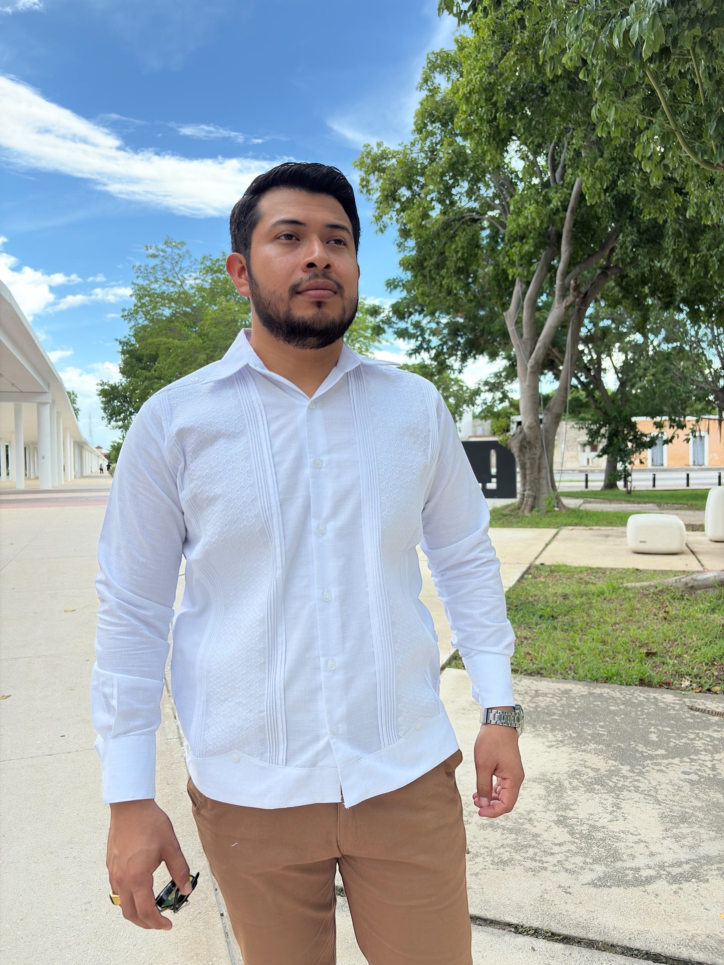 Guayabera Manga Larga MOD.158 Bordado Panal Blanco