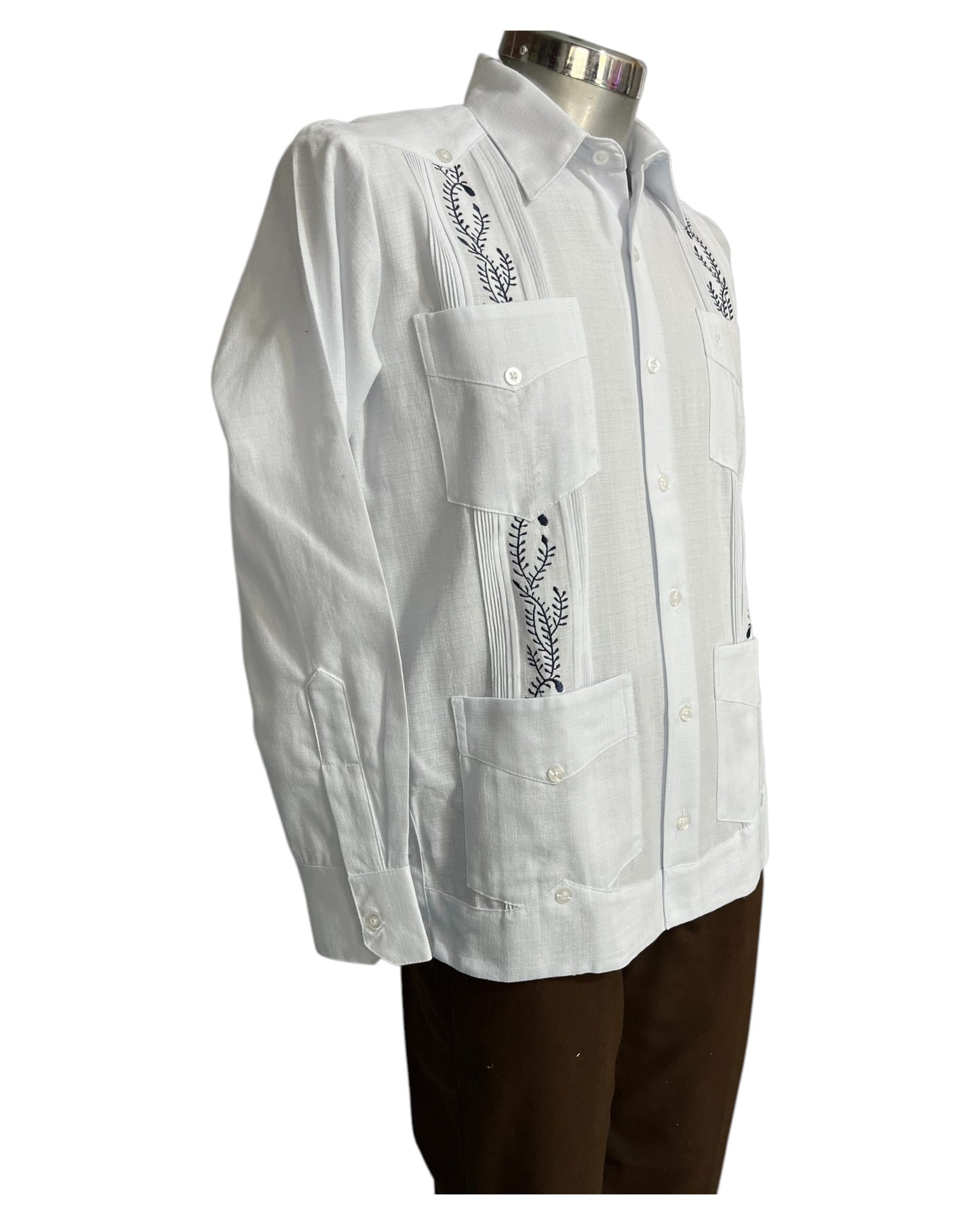 Guayabera MOD.013CUB Manga Larga Con Bordado y 4 Bolsas