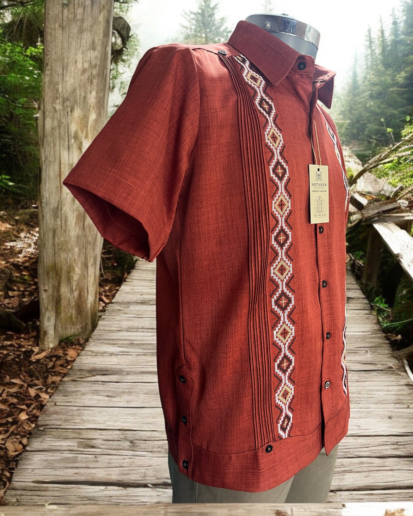 Guayabera Manga Corta MOD.134 Color Shedron Bordado Diamantes