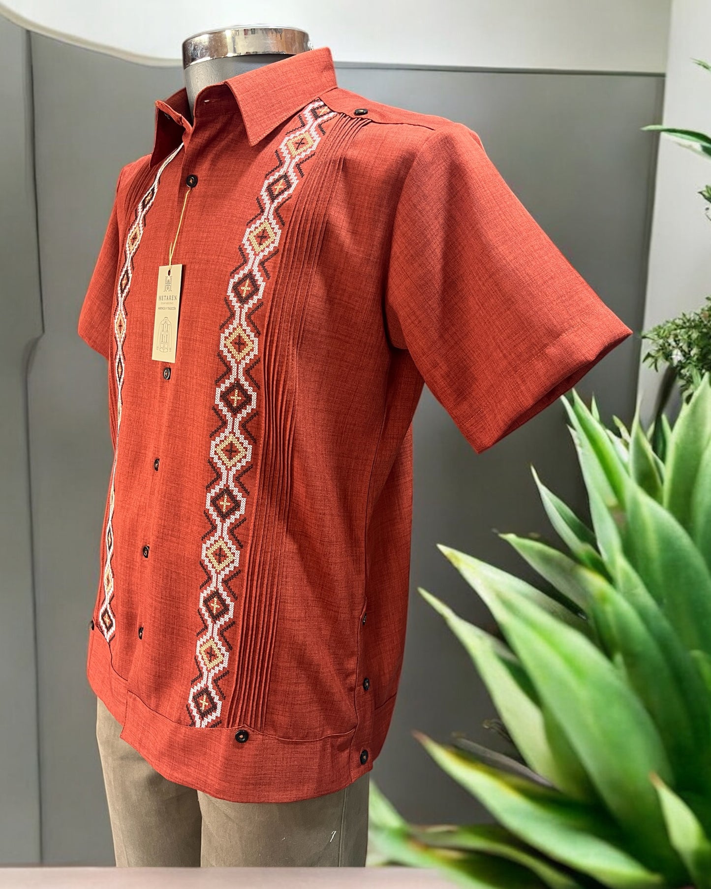 Guayabera Manga Corta MOD.134 Color Shedron Bordado Diamantes