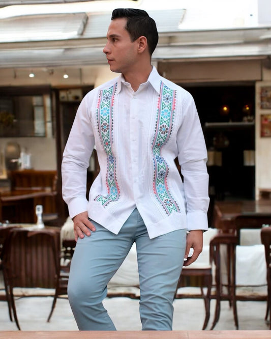 Guayabera Manga Larga MOD.077 Con Bordado De Flores colores