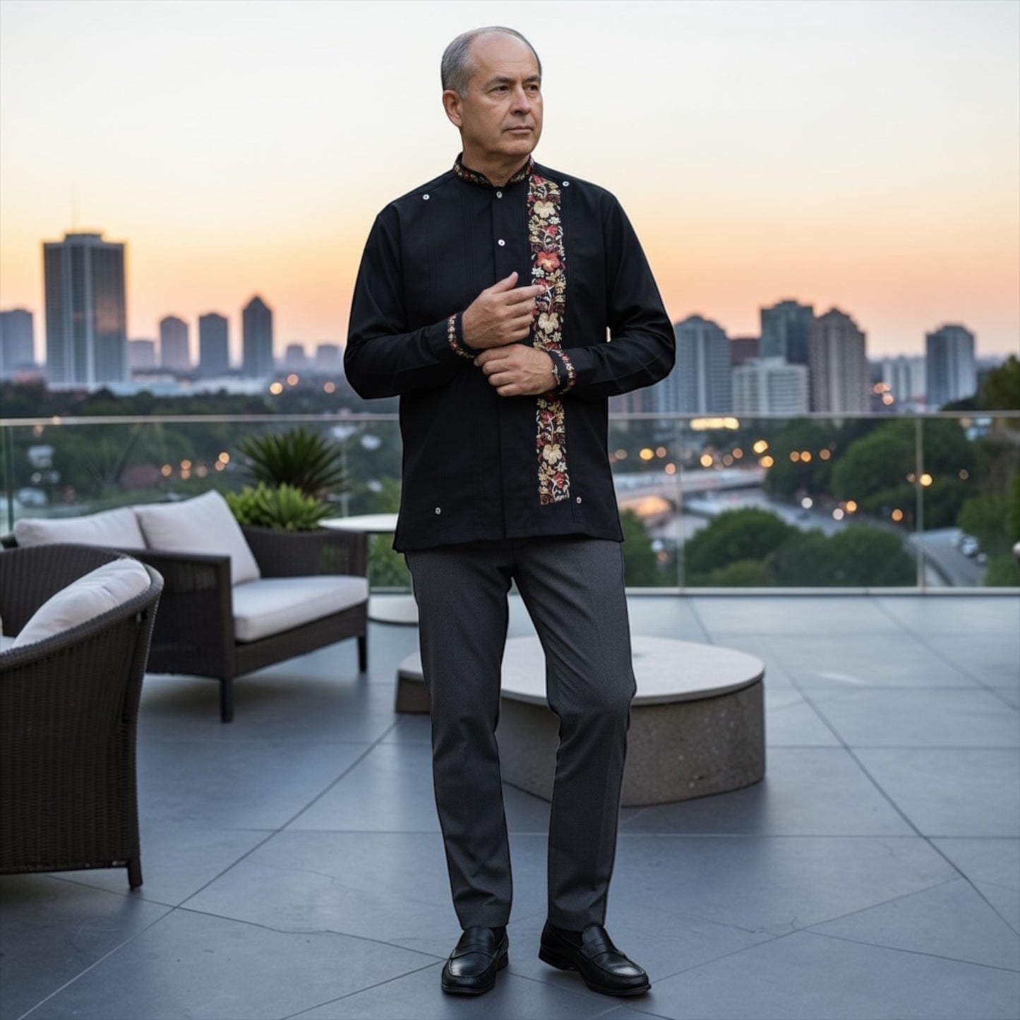 Guayabera Manga Larga MOD.053 Modelo Colibrí