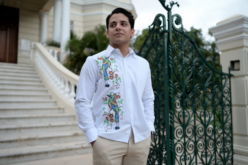 Guayabera Manga Larga MOD.022 Bordado de Pájaro Tho | Guayabera artesanal | HETAREN GUAYABERAS