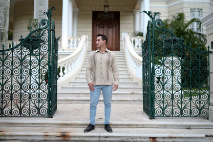 Guayabera Manga Larga MOD.079 con bordado estrella y plumero