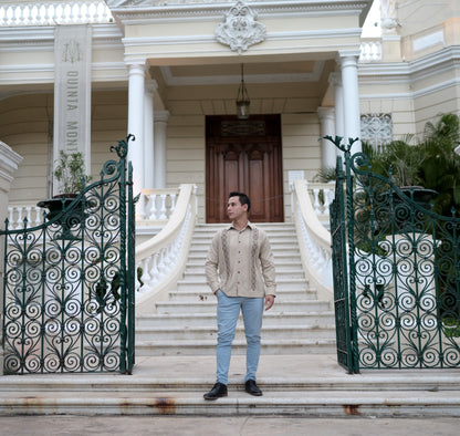 Guayabera Manga Larga MOD.079 con bordado estrella y plumero