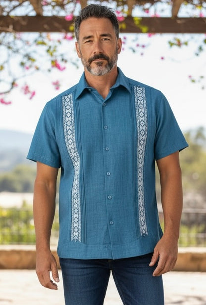 Guayabera Manga Corta MOD.141 Modelo Gabriel color verde petroleo