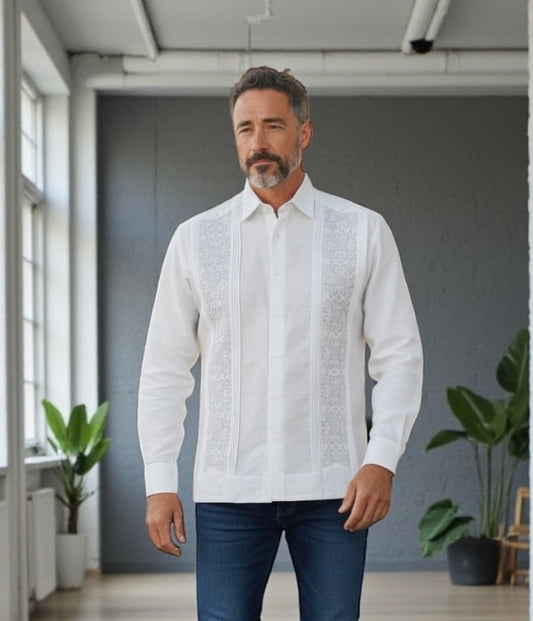 Guayabera Manga Larga MOD.025 Bordado de Corazones