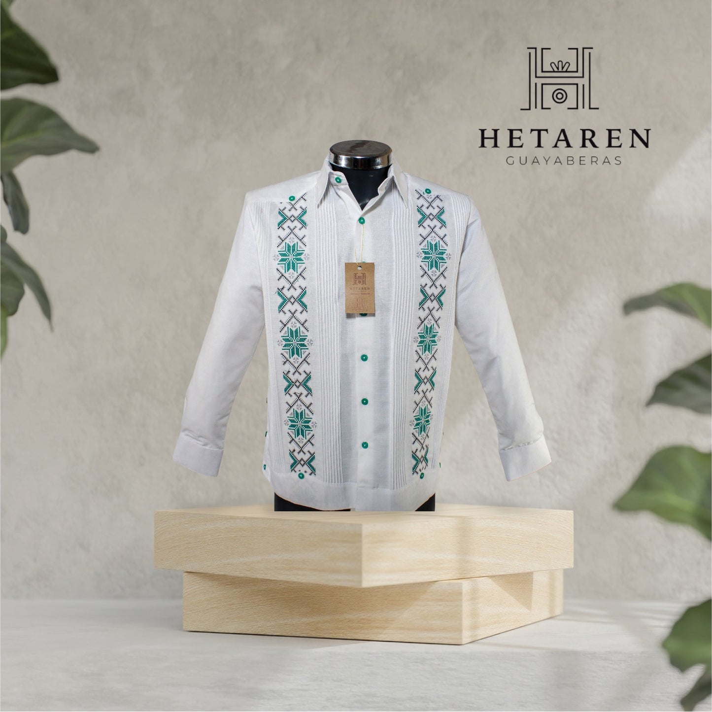 Guayabera Manga Larga MOD.020 Bordado De Trébol