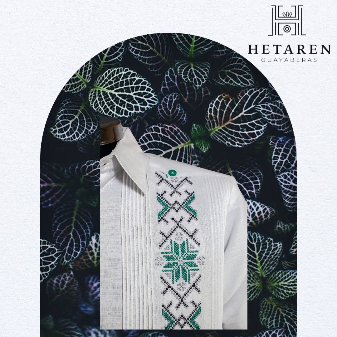 Guayabera Manga Larga MOD.020 Bordado De Trébol
