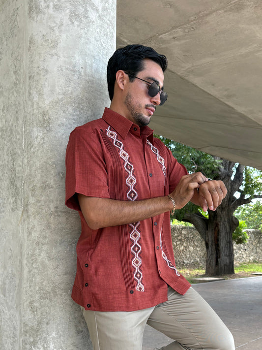 Guayabera Manga Corta MOD.134 Color Shedron Bordado Diamantes