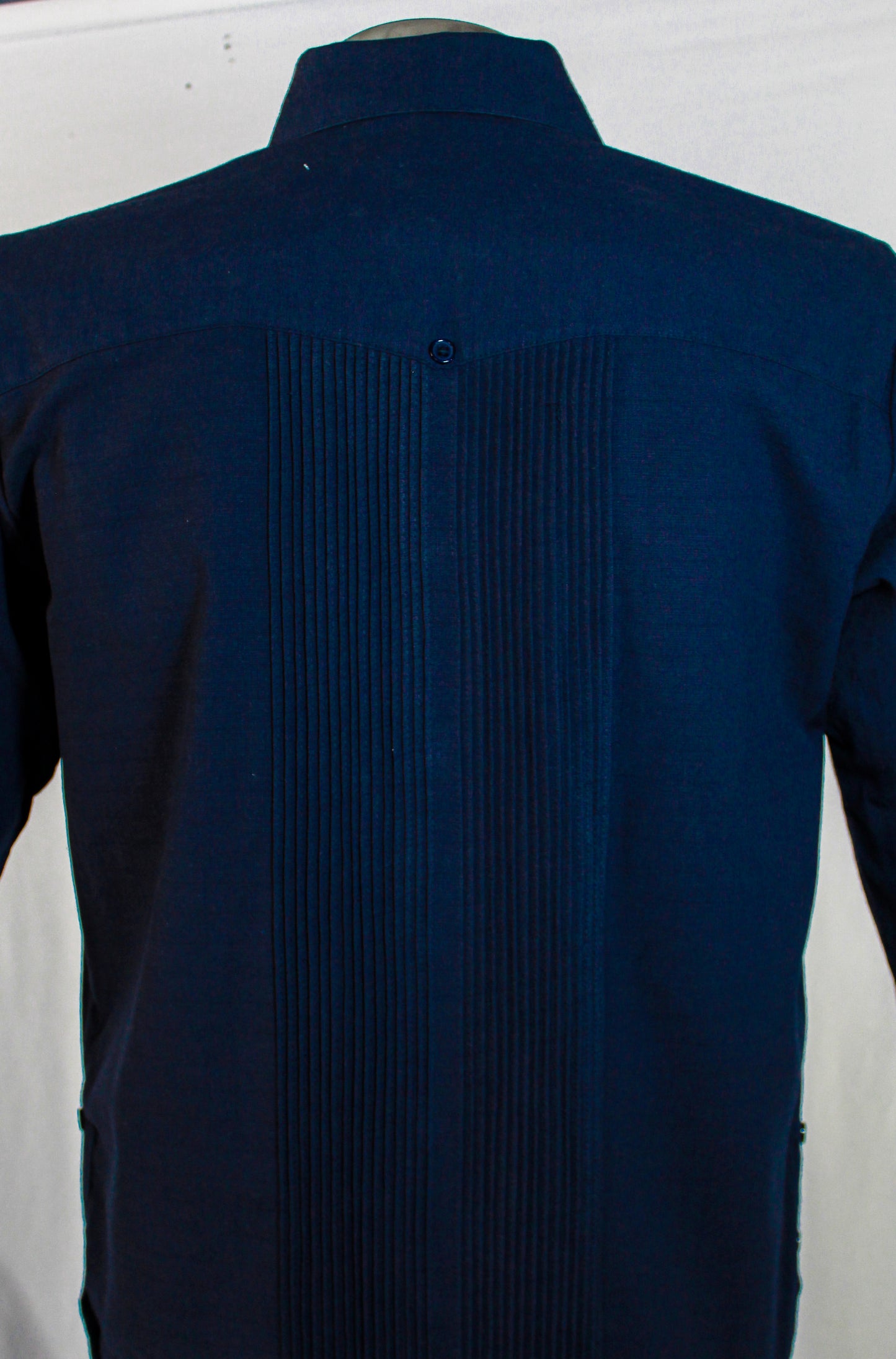Guayabera Manga Larga MOD.049 bordados Saeta