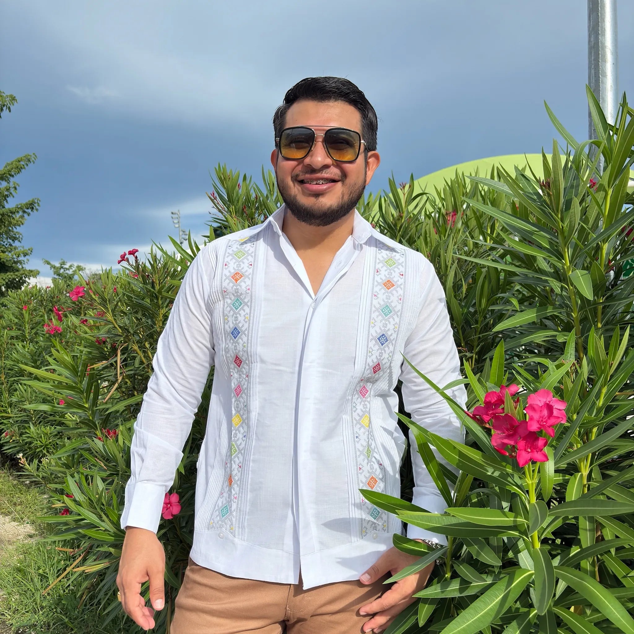 Guayabera Manga Larga MOD.004 Gemas colores claros | Guayabera artesanal | HETAREN GUAYABERAS