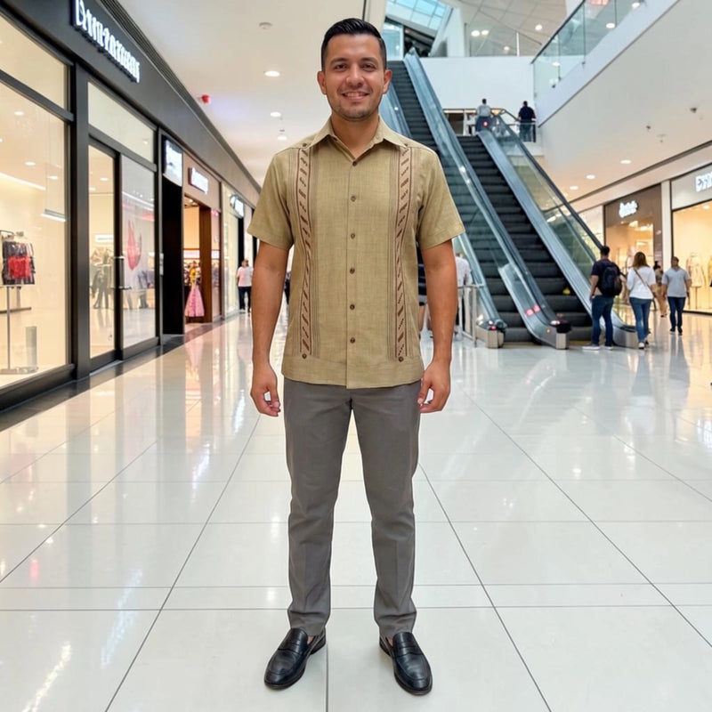 Guayabera Manga Corta MOD.048 Color Kaki Con Bordado Baritas Café | Guayabera artesanal | HETAREN GUAYABERAS