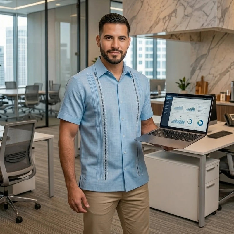 Guayabera Manga Corta MOD.065 Modelo Chichen Itza Color Azul Cielo | Guayabera artesanal | HETAREN GUAYABERAS