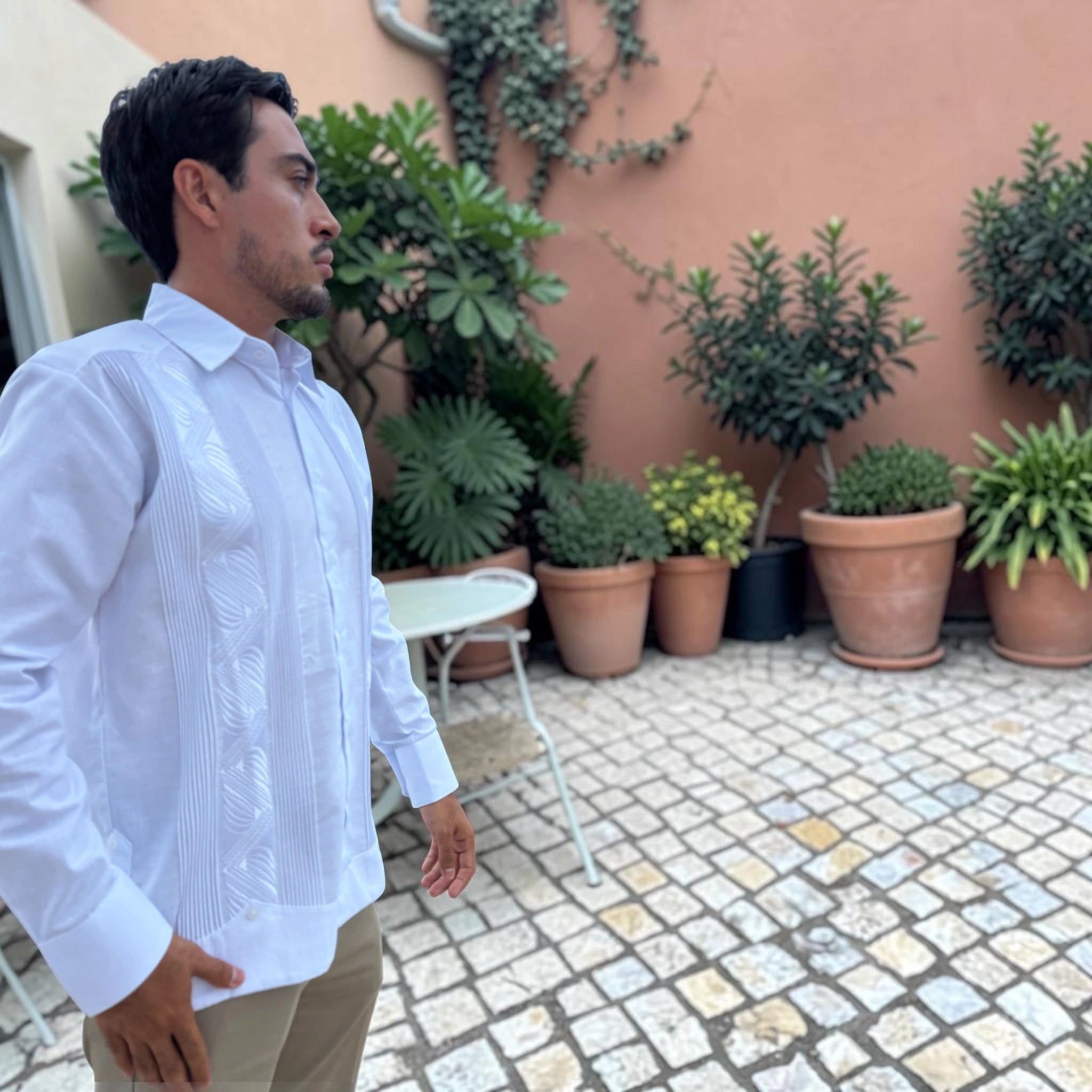 Guayabera Manga Larga MOD.139 Gobernador Bordado al Tono | Guayabera artesanal | HETAREN GUAYABERAS