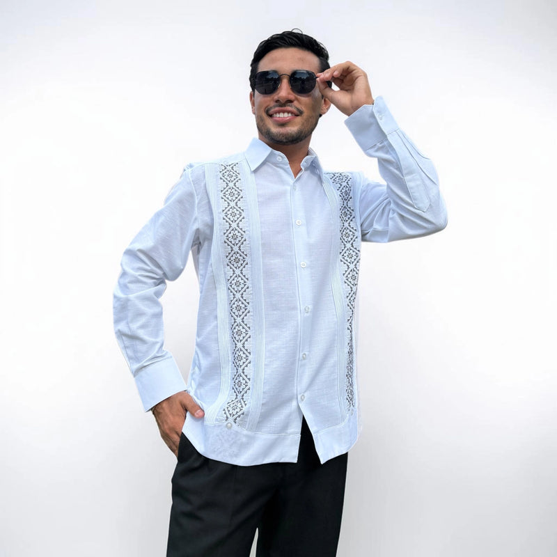 Guayabera Manga Larga MOD.079B Bordado Negro y Gris | Guayabera artesanal | HETAREN GUAYABERAS