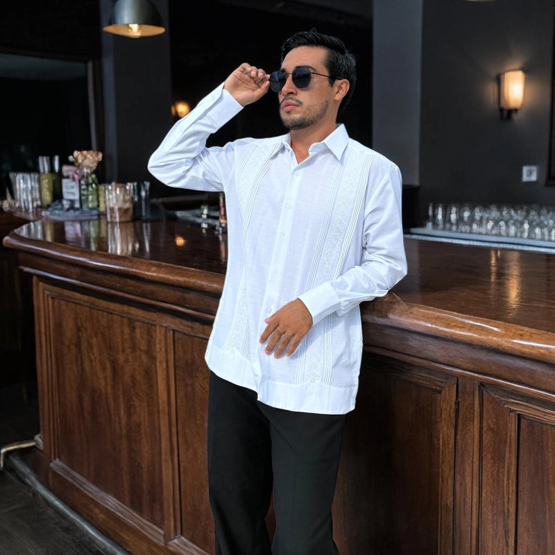 Guayabera Manga Larga MOD.122 Bordado Pirámide | Guayabera artesanal | HETAREN GUAYABERAS