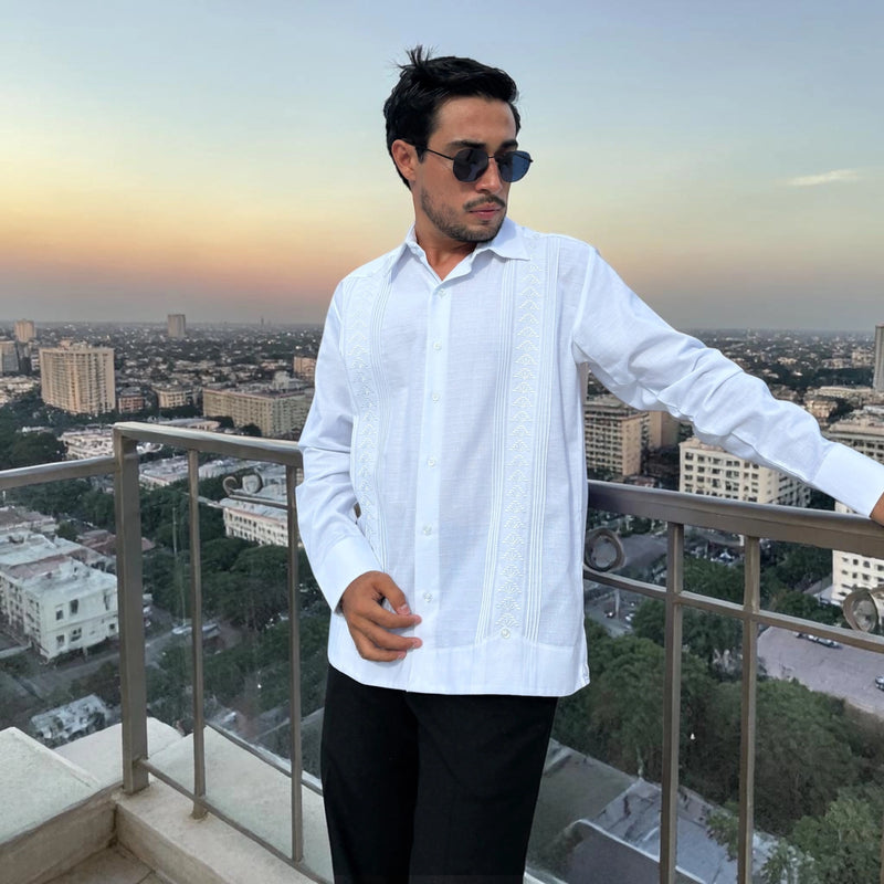 Guayabera Manga Larga MOD.122 Bordado Pirámide | Guayabera artesanal | HETAREN GUAYABERAS