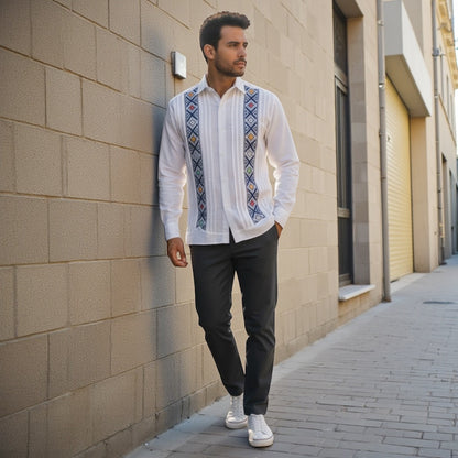 Guayabera Manga Larga MOD.076 Con Bordado De Gemas Colores Fuertes