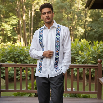 Guayabera Manga Larga MOD.076 Con Bordado De Gemas Colores Fuertes